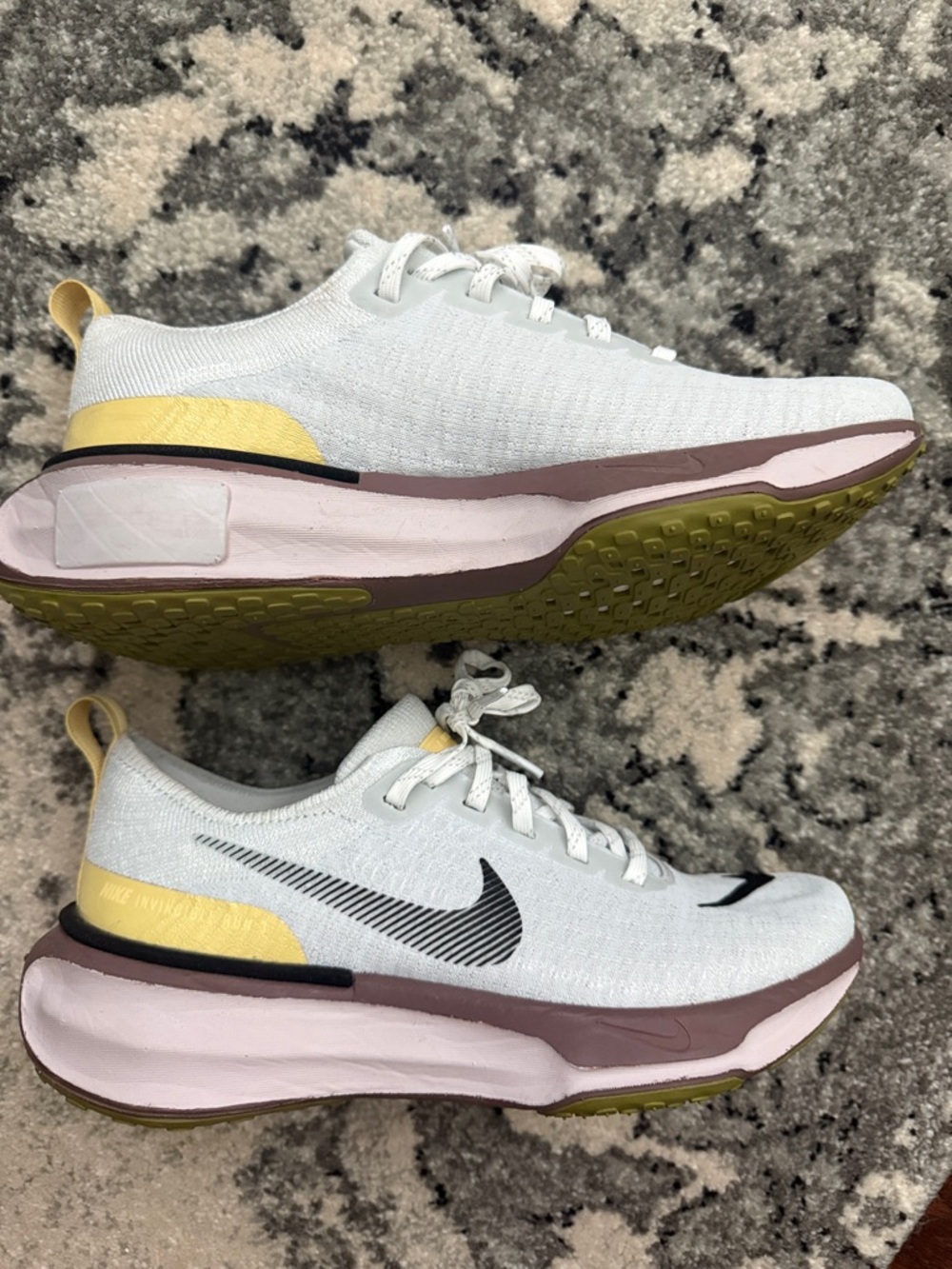 Nike | Invincible Run 3 Athletic Running Shoes | Women's 7.5 | Photon Dust Mauve